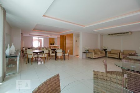 Apartamento para alugar com 130m², 3 quartos e 2 vagas Apartamento para alugar com 130m², 3 quartos e 2 vagasÁrea Comum - Salão de Festas