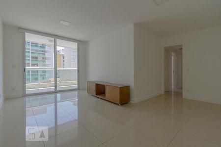 Apartamento para alugar com 130m², 3 quartos e 2 vagas Apartamento para alugar com 130m², 3 quartos e 2 vagasSala