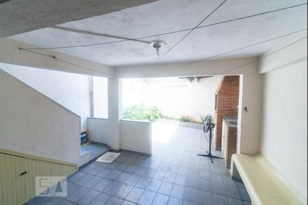 Casa à venda com 125m², 3 quartos e 1 vagaQuintal