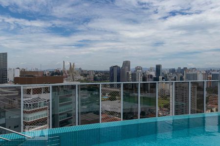 Studio à venda com 57m², 1 quarto e 1 vagaPiscina