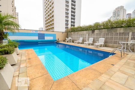 Apartamento para alugar com 99m², 3 quartos e 2 vagas Apartamento para alugar com 99m², 3 quartos e 2 vagasÁrea comum - Piscina