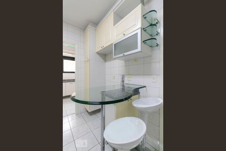 Apartamento para alugar com 99m², 3 quartos e 2 vagasCozinha