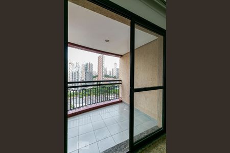 Varanda de apartamento para alugar com 3 quartos, 99m² em Vila Regente Feijó, São Paulo