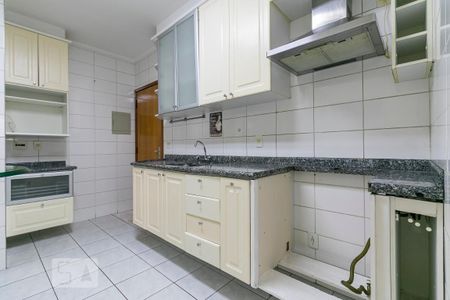 Apartamento para alugar com 99m², 3 quartos e 2 vagasCozinha