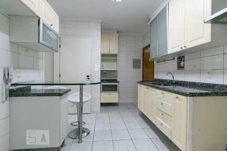 Apartamento para alugar com 99m², 3 quartos e 2 vagasCozinha