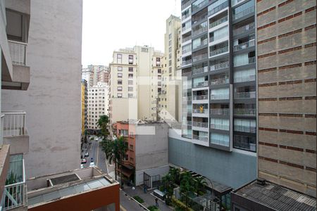 Vista  de apartamento para alugar com 2 quartos, 64m² em Bela Vista, São Paulo