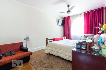 Casa à venda com 380m², 3 quartos e 3 vagas Casa à venda com 380m², 3 quartos e 3 vagasQuarto 1 - Suite