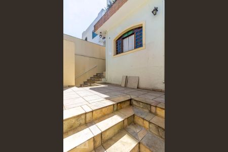 Casa à venda com 380m², 3 quartos e 3 vagas Casa à venda com 380m², 3 quartos e 3 vagasÁrea Externa
