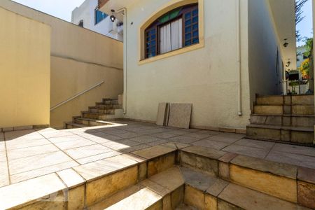 Casa à venda com 380m², 3 quartos e 3 vagas Casa à venda com 380m², 3 quartos e 3 vagasÁrea Externa
