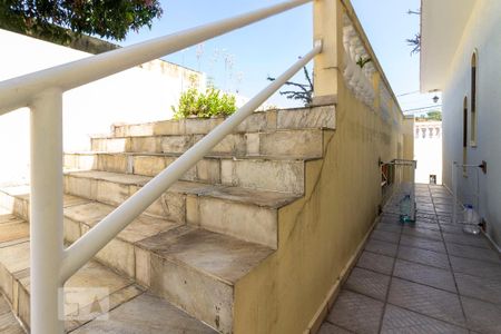 Casa à venda com 380m², 3 quartos e 3 vagas Casa à venda com 380m², 3 quartos e 3 vagasÁrea Externa