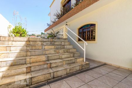 Casa à venda com 380m², 3 quartos e 3 vagas Casa à venda com 380m², 3 quartos e 3 vagasÁrea Externa