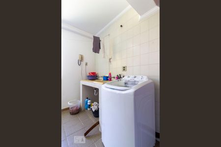 Casa à venda com 380m², 3 quartos e 3 vagas Casa à venda com 380m², 3 quartos e 3 vagasÁrea de Serviço