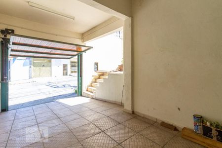 Casa à venda com 380m², 3 quartos e 3 vagas Casa à venda com 380m², 3 quartos e 3 vagasGaragem