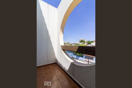 Casa à venda com 380m², 3 quartos e 3 vagas Casa à venda com 380m², 3 quartos e 3 vagasVaranda Quarto 3