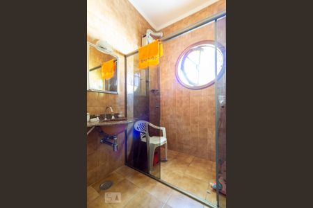 Casa à venda com 380m², 3 quartos e 3 vagas Casa à venda com 380m², 3 quartos e 3 vagasBanheiro Inferior