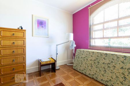Casa à venda com 380m², 3 quartos e 3 vagas Casa à venda com 380m², 3 quartos e 3 vagasQuarto 2