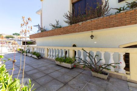 Casa à venda com 380m², 3 quartos e 3 vagas Casa à venda com 380m², 3 quartos e 3 vagasÁrea Externa