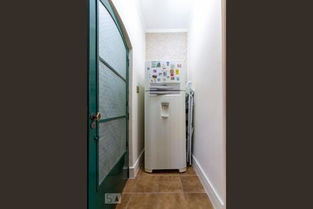 Casa à venda com 380m², 3 quartos e 3 vagas Casa à venda com 380m², 3 quartos e 3 vagasCorredor