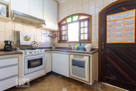 Casa à venda com 380m², 3 quartos e 3 vagas Casa à venda com 380m², 3 quartos e 3 vagasCozinha