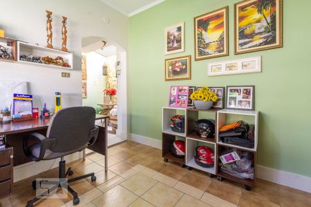 Casa à venda com 380m², 3 quartos e 3 vagas Casa à venda com 380m², 3 quartos e 3 vagasEscritório