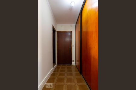 Casa à venda com 380m², 3 quartos e 3 vagas Casa à venda com 380m², 3 quartos e 3 vagasQuarto 1 - Suite
