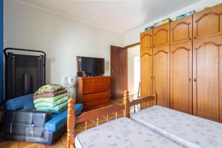 Casa à venda com 380m², 3 quartos e 3 vagas Casa à venda com 380m², 3 quartos e 3 vagasQuarto 3