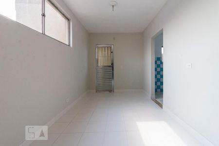 Casa para alugar com 60m², 2 quartos e 1 vagaSala