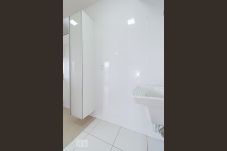 Apartamento para alugar com 71m², 2 quartos e 1 vagaÁrea de Serviço