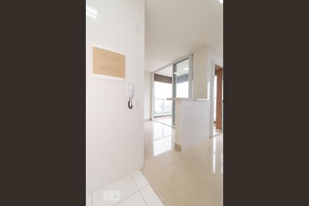 Apartamento para alugar com 71m², 2 quartos e 1 vagaÁrea de Serviço