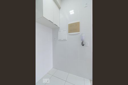 Apartamento para alugar com 71m², 2 quartos e 1 vagaÁrea de Serviço