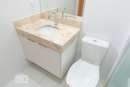 Apartamento para alugar com 71m², 2 quartos e 1 vagaDetalhe da Banheiro da Suíte 2