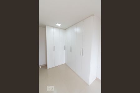 Apartamento para alugar com 71m², 2 quartos e 1 vagaDetalhe da Suite 2