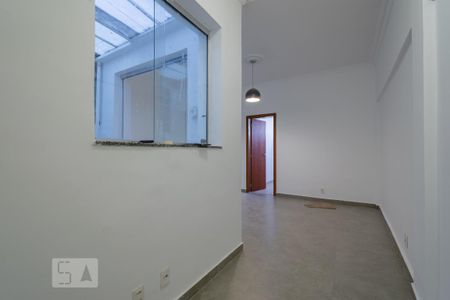 Sala de apartamento para alugar com 1 quarto, 49m² em Serra, Belo Horizonte