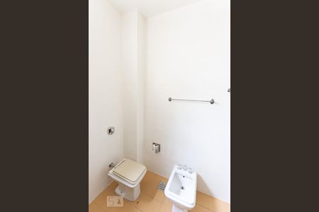 Banheiro Social de apartamento para alugar com 3 quartos, 140m² em Icaraí, Niterói