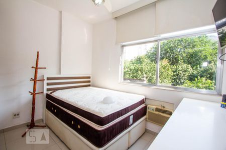 Quarto 2 de apartamento para alugar com 2 quartos, 65m² em Laranjeiras, Rio de Janeiro