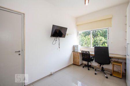 Suíte de apartamento à venda com 2 quartos, 65m² em Laranjeiras, Rio de Janeiro