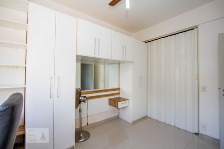 Suíte de apartamento à venda com 2 quartos, 65m² em Laranjeiras, Rio de Janeiro