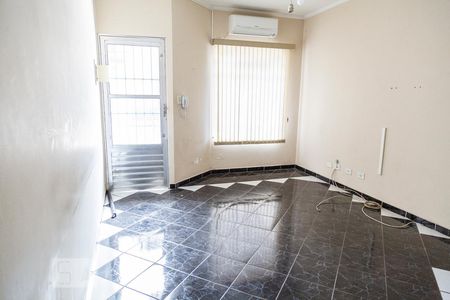 Sala de casa à venda com 2 quartos, 107m² em Vila Domitila, São Paulo