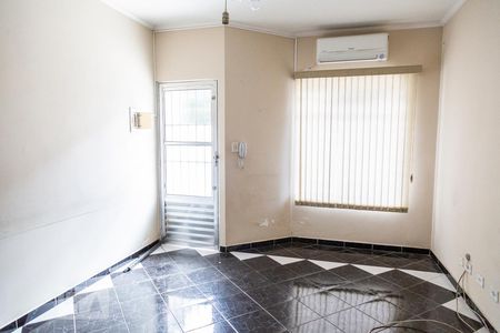 Sala de casa à venda com 2 quartos, 107m² em Vila Domitila, São Paulo