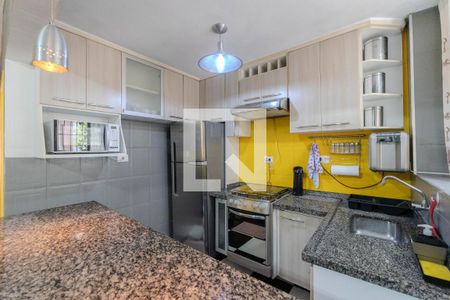 Apartamento para alugar com 70m², 2 quartos e sem vagaCozinha e Área de Serviço