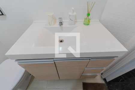 Apartamento para alugar com 70m², 2 quartos e sem vagaBanheiro