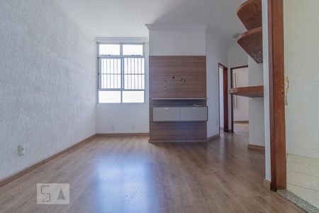 Sala de apartamento à venda com 2 quartos, 58m² em João Pinheiro, Belo Horizonte