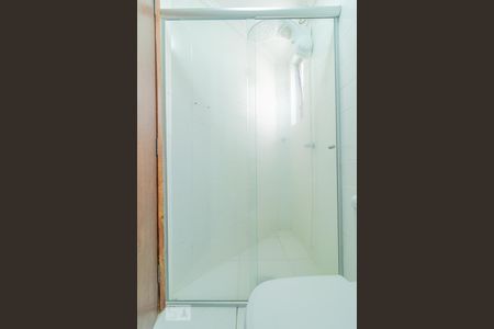 Banheiro de apartamento à venda com 2 quartos, 58m² em João Pinheiro, Belo Horizonte