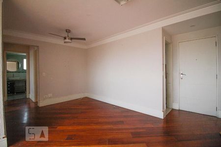 Sala de apartamento para alugar com 3 quartos, 74m² em Vila Romana, São Paulo