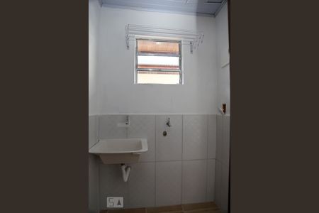 Área de Serviço de apartamento para alugar com 1 quarto, 25m² em Parque Pinheiros, Taboão da Serra