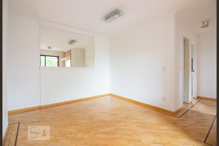 Sala de apartamento à venda com 3 quartos, 80m² em Jardim Ester, São Paulo
