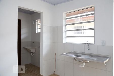 Cozinha e Área de Serviço de apartamento para alugar com 1 quarto, 25m² em Parque Pinheiros, Taboão da Serra
