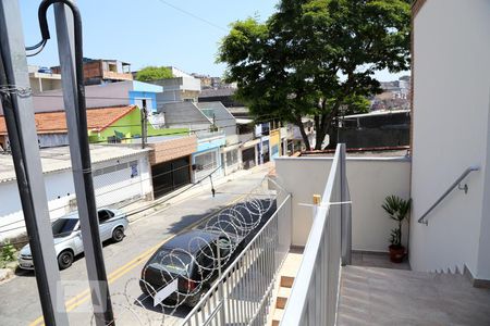 Vista da Rua de apartamento para alugar com 1 quarto, 25m² em Parque Pinheiros, Taboão da Serra
