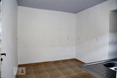 Sala/Cozinha de apartamento para alugar com 1 quarto, 25m² em Parque Pinheiros, Taboão da Serra