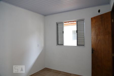 Quarto de apartamento para alugar com 1 quarto, 25m² em Parque Pinheiros, Taboão da Serra